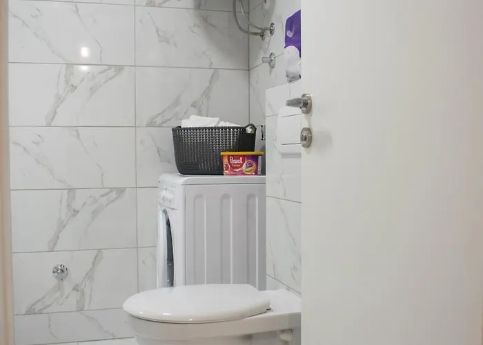 M & K - 70 M2-petra Barbarica 14a 公寓